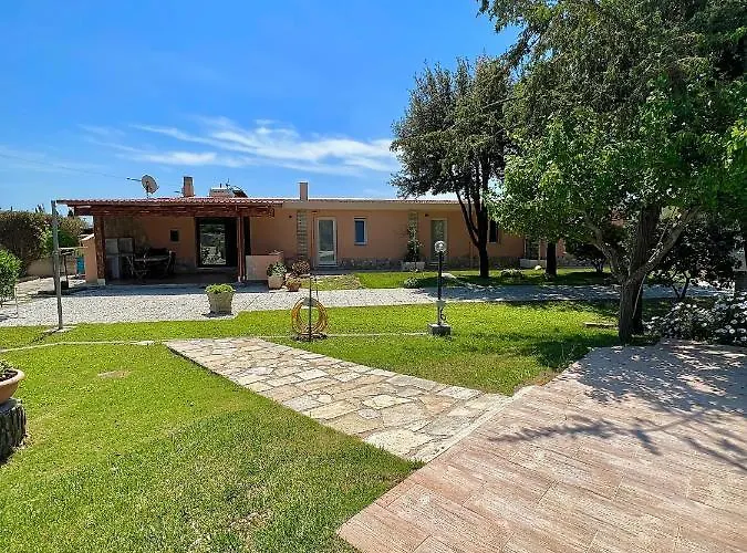 Tra Terra E Mare Konukevi